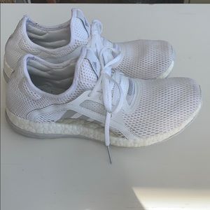 Adidas Pure Boost tennis shoes Sz 10